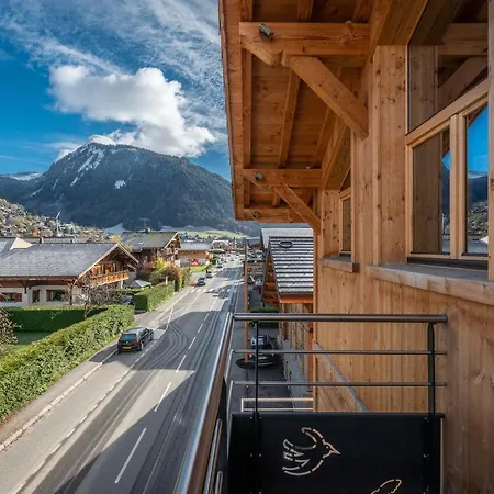 Hirondelle - By Emerald Morzine